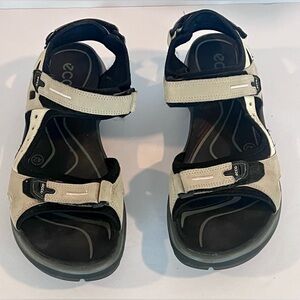 Ecco Yucatan Outdoor Offroad Sandals Women's Size Euro 42 US 10.5 Light Tan￼